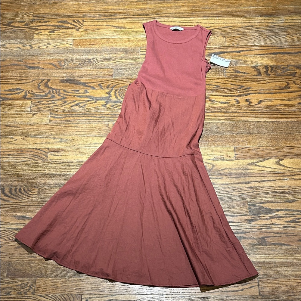 Sleeveless Rust Maxi Dress - Picture 3 of 7